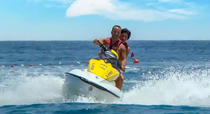 water-sports-at-mango-lakeview-guhagar